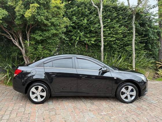 CHEVROLET CRUZE 1.8 LT 16V FLEX 4P MANUAL CHEVROLET CRUZE 1.8 LT 16V FLEX 4P MANUAL